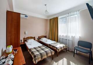 Гостиница Ницца Ялта Стандартный двухместный номер с 1 кроватью или 2 отдельными кроватями-2
