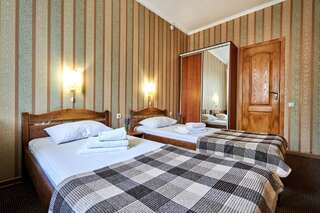 Гостиница Ницца Ялта Стандартный двухместный номер с 1 кроватью или 2 отдельными кроватями-3
