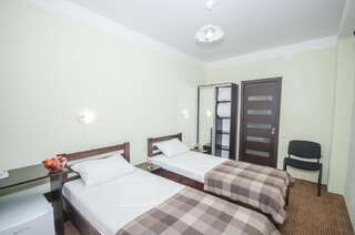 Гостиница Ницца Ялта Стандартный двухместный номер с 1 кроватью или 2 отдельными кроватями-20