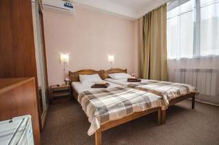 Гостиница Ницца Ялта Стандартный двухместный номер с 1 кроватью или 2 отдельными кроватями-24